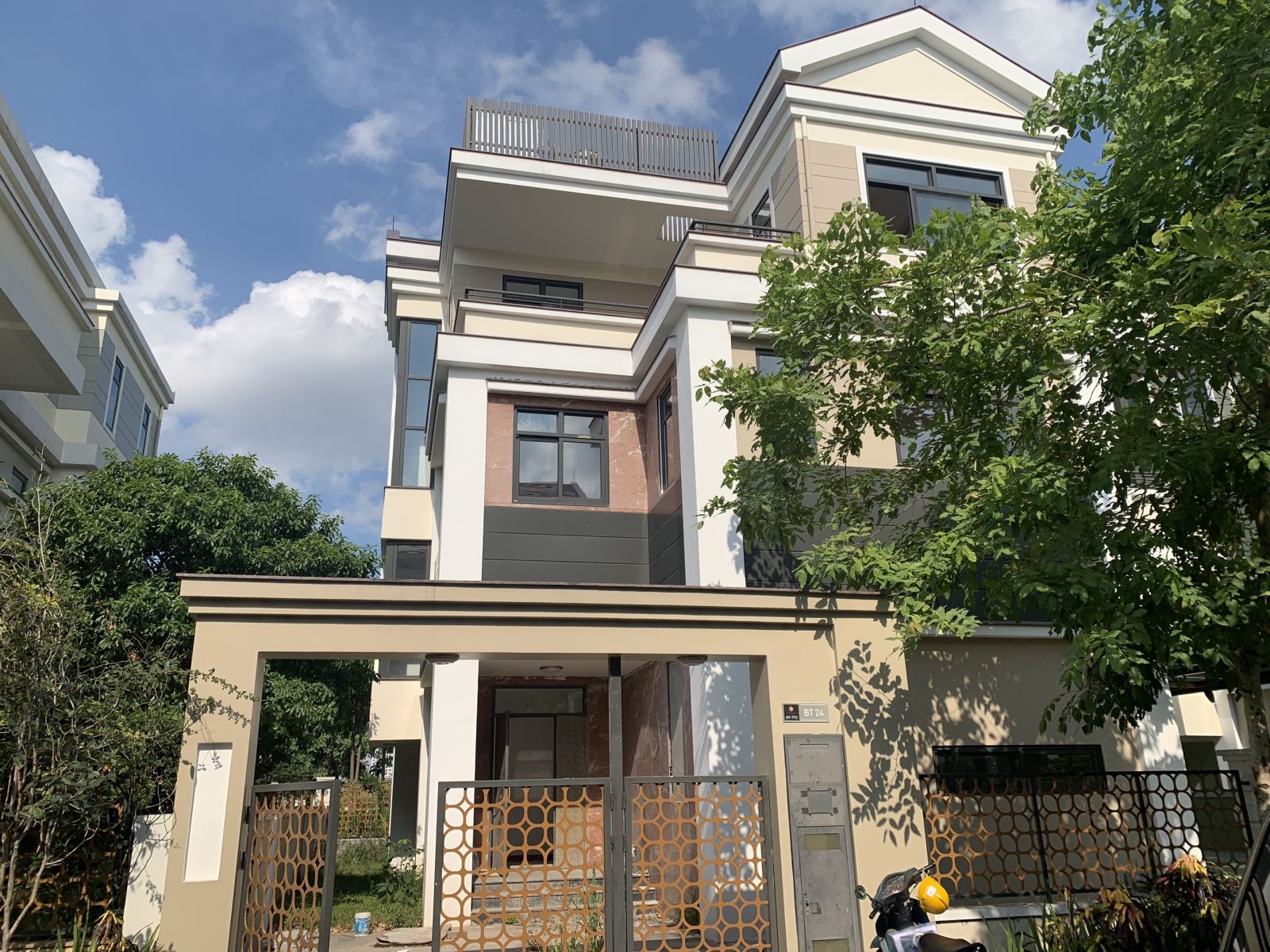 Biệt thự Tây Hồ